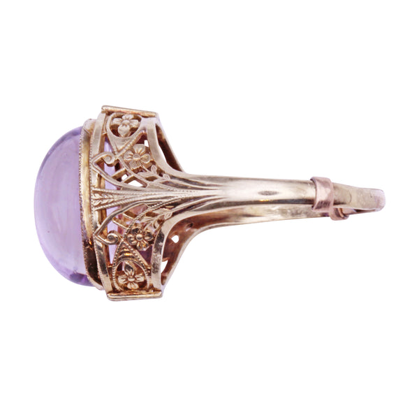 Art Deco 14k Yellow Gold Amethyst Cabochon Filigree Ring Side